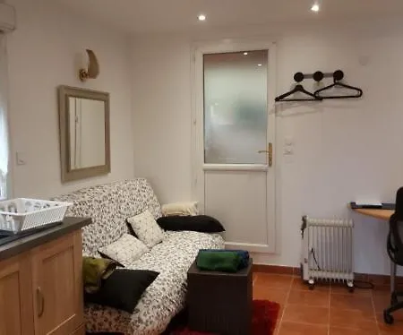 Pres D'evry, Petite Maison Independante 1 Ch 1 Terrasse *